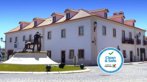  Casa do Largo - Golegã - Turismo de Habitação  Голеган